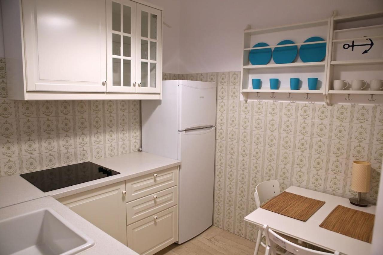Old Town Apartment Next To Seafront Promenade นาฟปลิโอ ภายนอก รูปภาพ